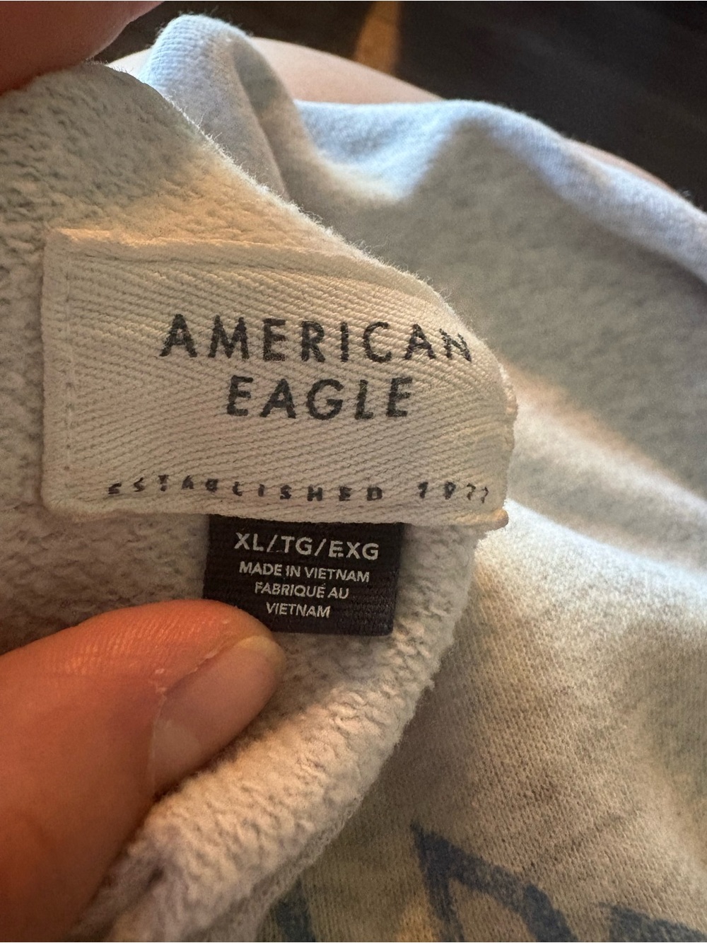 American Eagle Graphic Crew Neck Sweater - Picture 4 of 4